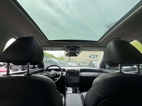 Certified 2024 Hyundai Tucson Limited AWD/4WD image 16