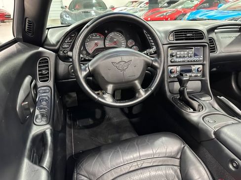 Used 2003 Chevrolet Corvette Convertible w/ Preferred Equipment Group1 RWD image 7