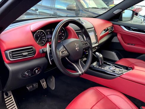 Used 2021 Maserati Levante S GranSport image 15