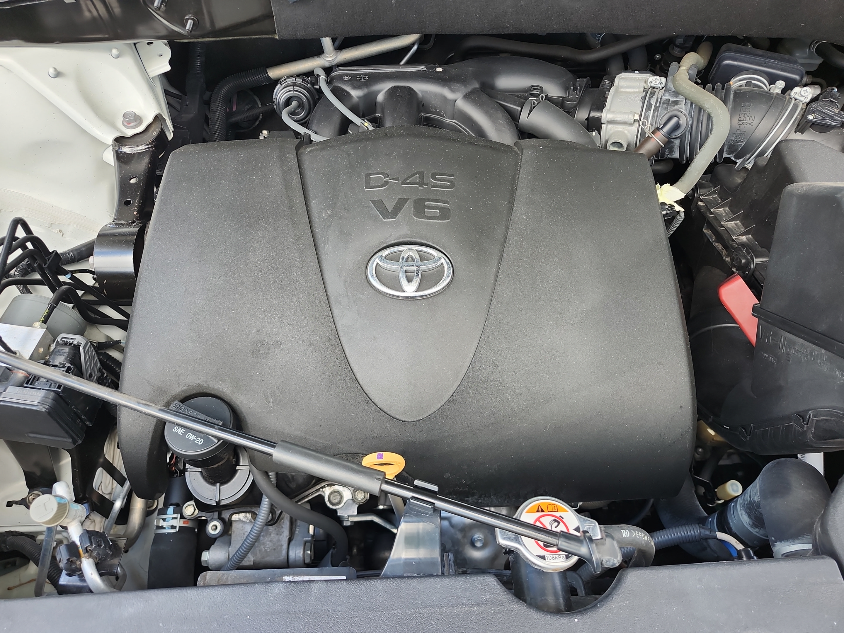 Used 2018 Toyota Highlander Plus FWD image 22