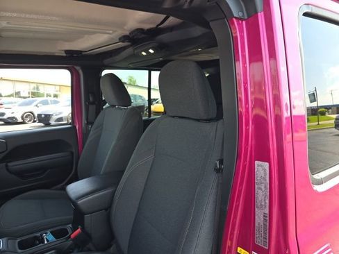 Used 2024 Jeep Wrangler Unlimited Sport AWD/4WD image 14