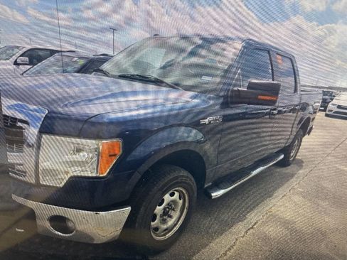 Used 2014 Ford F150 XLT w/ XLT Chrome Package AWD/4WD image 2