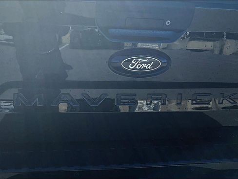 Used 2025 Ford Maverick Lobo AWD/4WD image 30