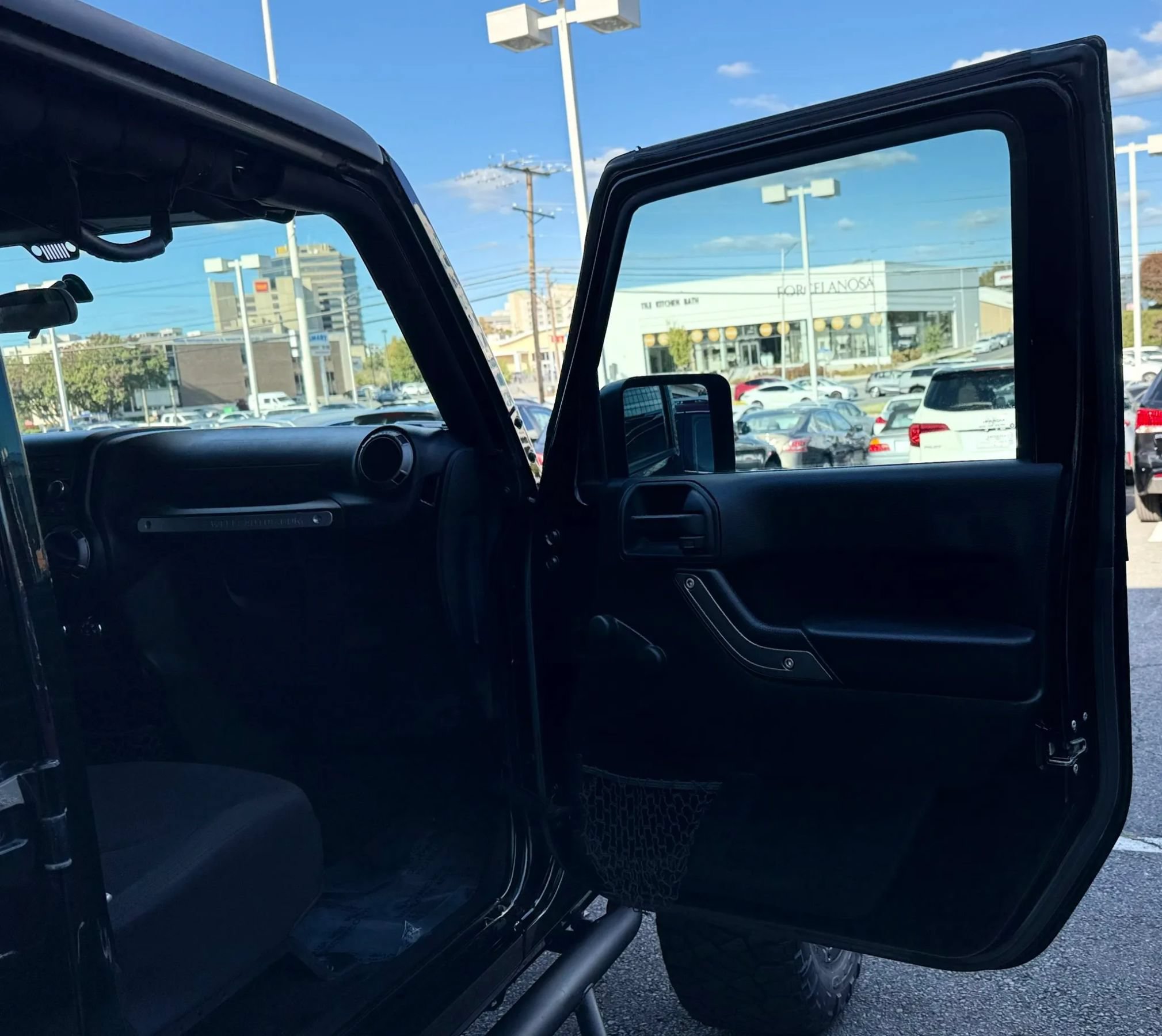Used 2016 Jeep Wrangler Unlimited Sport AWD/4WD image 26