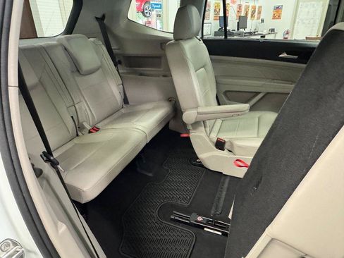 Used 2022 Volkswagen Atlas SE AWD/4WD image 28