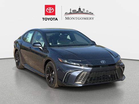 New 2026 Toyota Camry SE FWD image 1