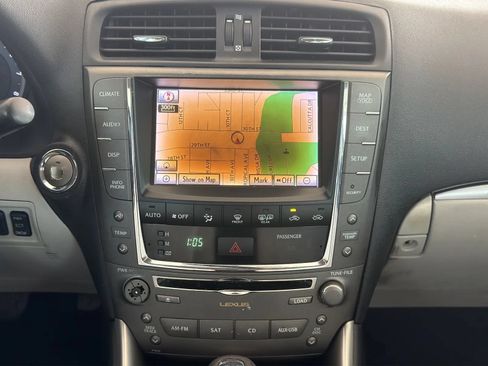 Used 2011 Lexus IS 250 w/ Premium Pkg Value Edition RWD image 15