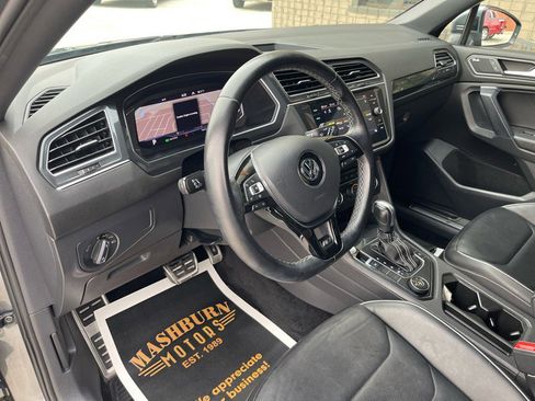 Used 2021 Volkswagen Tiguan SEL Premium R-Line image 27