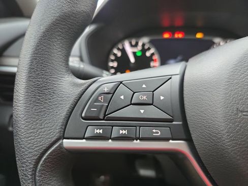 Certified 2024 Nissan Altima 2.5 SV FWD image 16