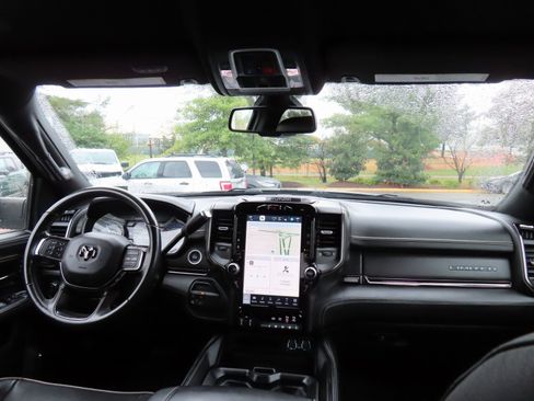 Used 2022 RAM 2500 Limited image 17