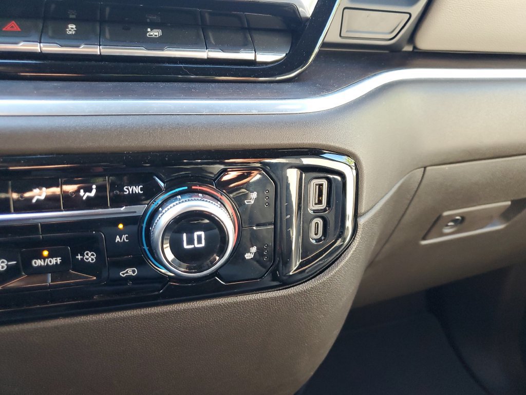 Used 2025 GMC Sierra 1500 SLT RWD image 24