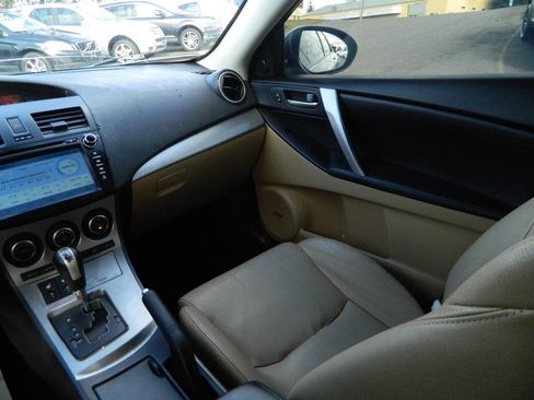 Used 2010 MAZDA MAZDA3 s Grand Touring image 17