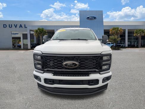 New 2025 Ford F350 Lariat w/ Black Appearance Package image 9