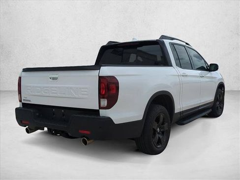 Used 2025 Honda Ridgeline Black Edition image 5