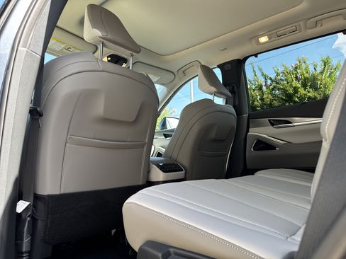 Certified 2026 INFINITI QX60 Luxe w/ Cargo Package FWD image 13