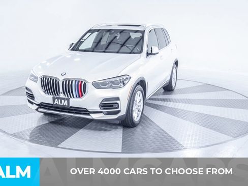 Used 2023 BMW X5 xDrive40i w/ Premium Package image 3