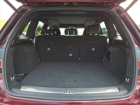 Used 2022 Jeep Grand Cherokee Overland w/ Luxury Tech Group IV AWD/4WD image 8