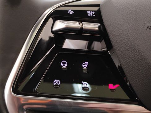 New 2026 Cadillac Vistiq Luxury w/ LPO, Floor Liner Package image 17