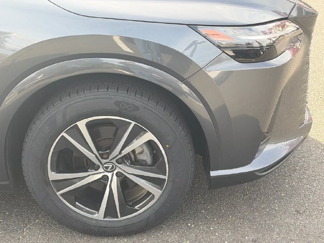 Used 2024 Lexus RX 350 Premium w/ Cold Area Package AWD/4WD image 10