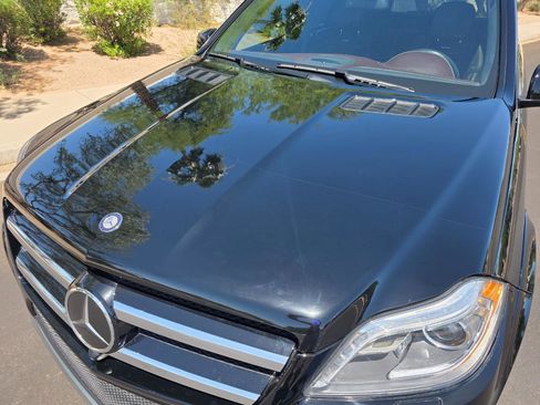 Used 2015 Mercedes-Benz GL 63 AMG 4MATIC image 11