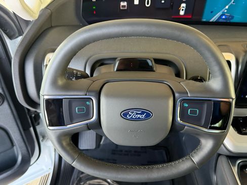 Certified 2025 Ford Expedition Active AWD/4WD image 2