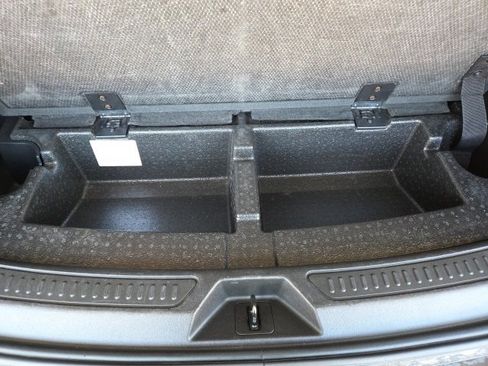 Used 2020 GMC Acadia AT4 image 46