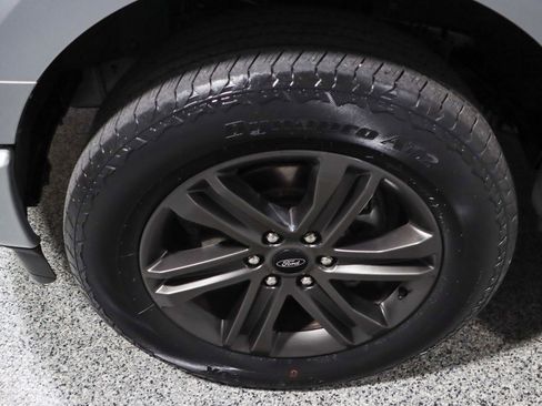 Used 2022 Ford F150 Lariat w/ Equipment Group 502A High AWD/4WD image 11
