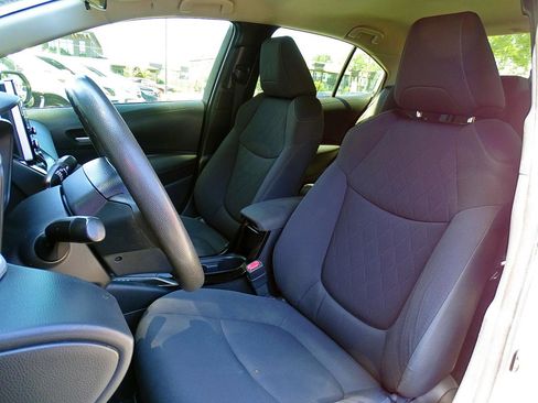 Used 2021 Toyota Corolla LE FWD image 20