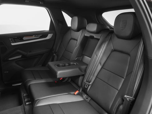 New 2026 Porsche Cayenne S image 43