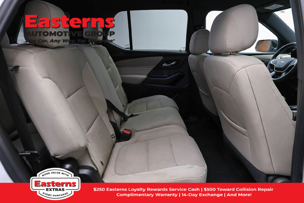 Used 2023 Chevrolet Traverse LS FWD image 21