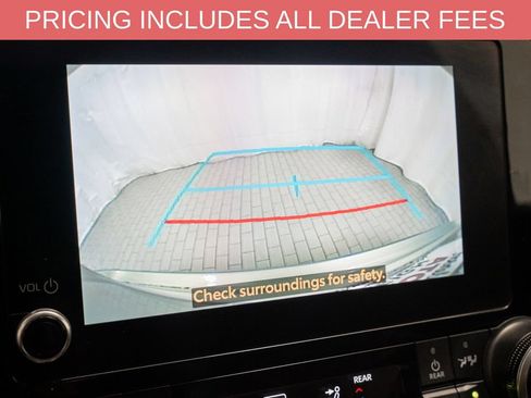 Used 2024 Toyota Highlander XSE AWD/4WD image 16