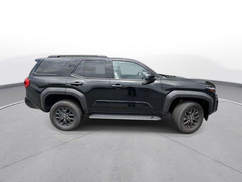 Used 2025 Toyota 4Runner SR5 AWD/4WD image 5