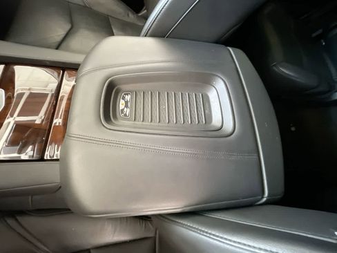 Used 2020 Cadillac Escalade Luxury image 21