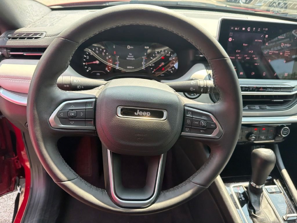 Used 2025 Jeep Compass Limited AWD/4WD image 20