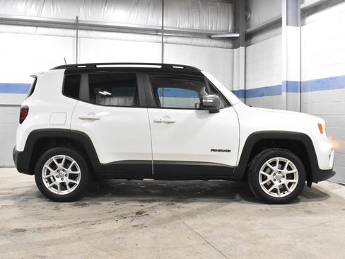 Used 2021 Jeep Renegade Limited image 29