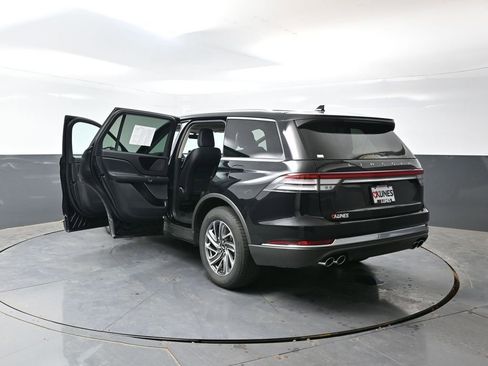 Used 2023 Lincoln Aviator AWD image 63