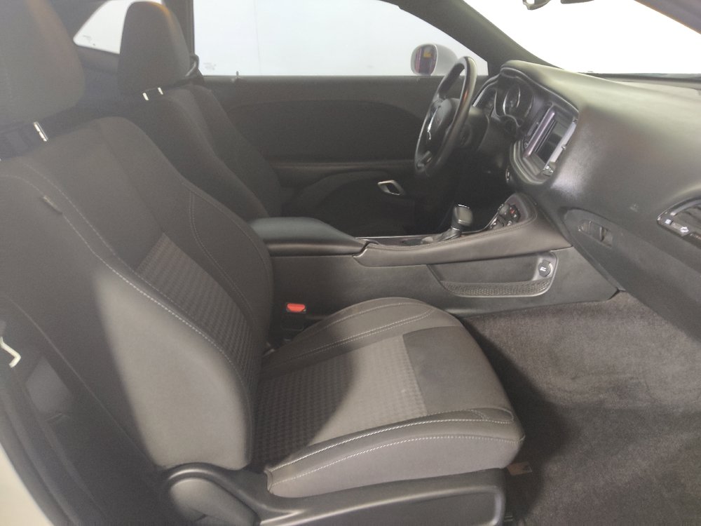 Used 2018 Dodge Challenger SXT RWD image 21