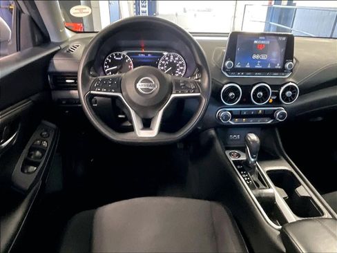 Used 2023 Nissan Sentra SV image 17