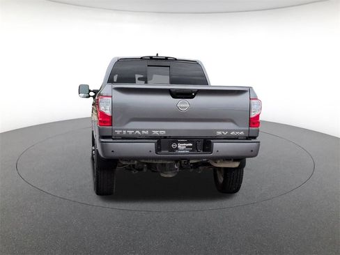 Used 2024 Nissan Titan SV w/ SV Convenience Package image 6