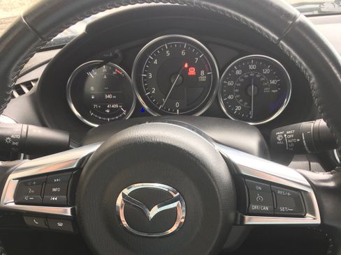 Used 2020 MAZDA MX-5 Miata RF Grand Touring RWD image 9