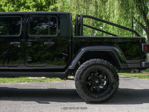 Used 2021 Jeep Gladiator Sport AWD/4WD image 5