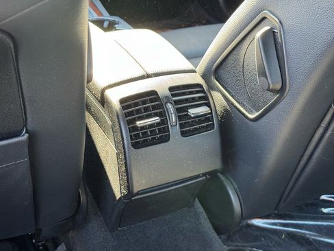 Used 2011 Mercedes-Benz C 300 C 300 Sport image 19