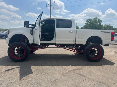 Used 2020 Ford F250 Platinum AWD/4WD image 15