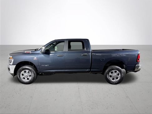 New 2026 RAM 2500 Big Horn AWD/4WD image 9