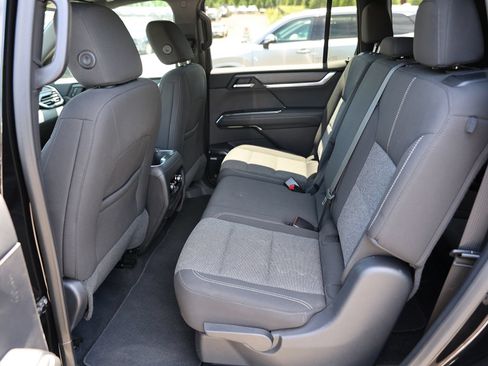Used 2025 GMC Acadia Elevation AWD/4WD image 22