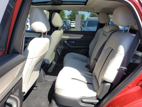 New 2025 MAZDA CX-70 Plug-In Hybrid w/ Premium Pkg image 15