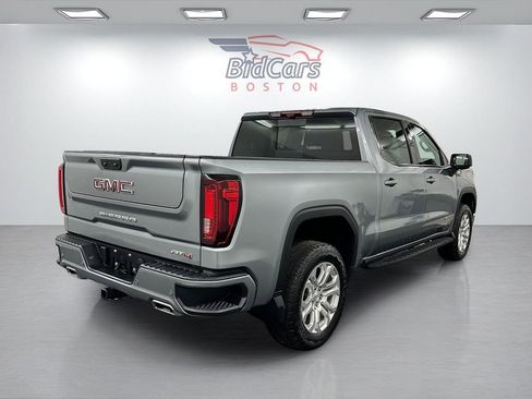 Used 2024 GMC Sierra 1500 AT4 w/ Technology Package image 4