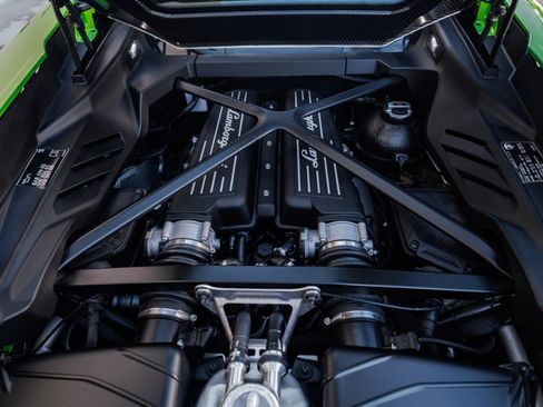 Used 2023 Lamborghini Huracan Tecnica image 52