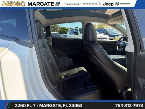 Used 2020 Tesla Model Y Long Range AWD/4WD image 16