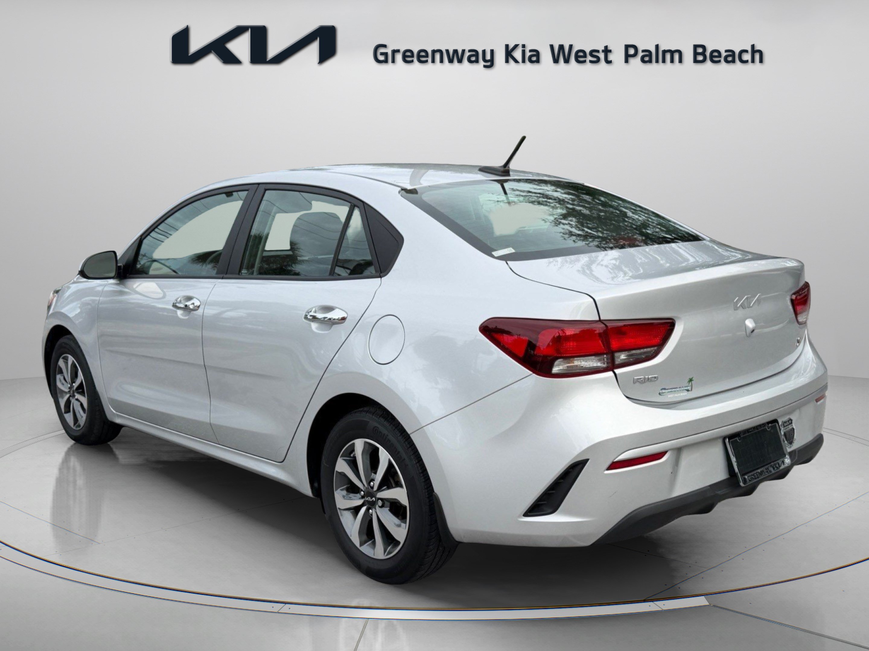 Used 2023 Kia Rio S w/ Technology Package FWD image 5